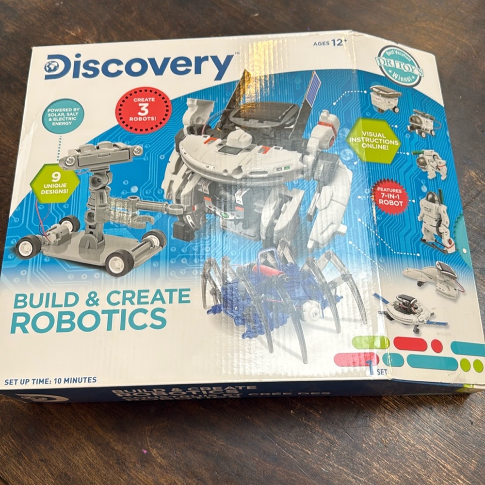 Discovery Robotics Kit with Blue and Gray Parts NIB